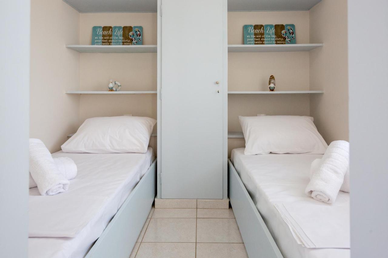 Appartamento Cozy&Quiet Nest Loutráki Esterno foto