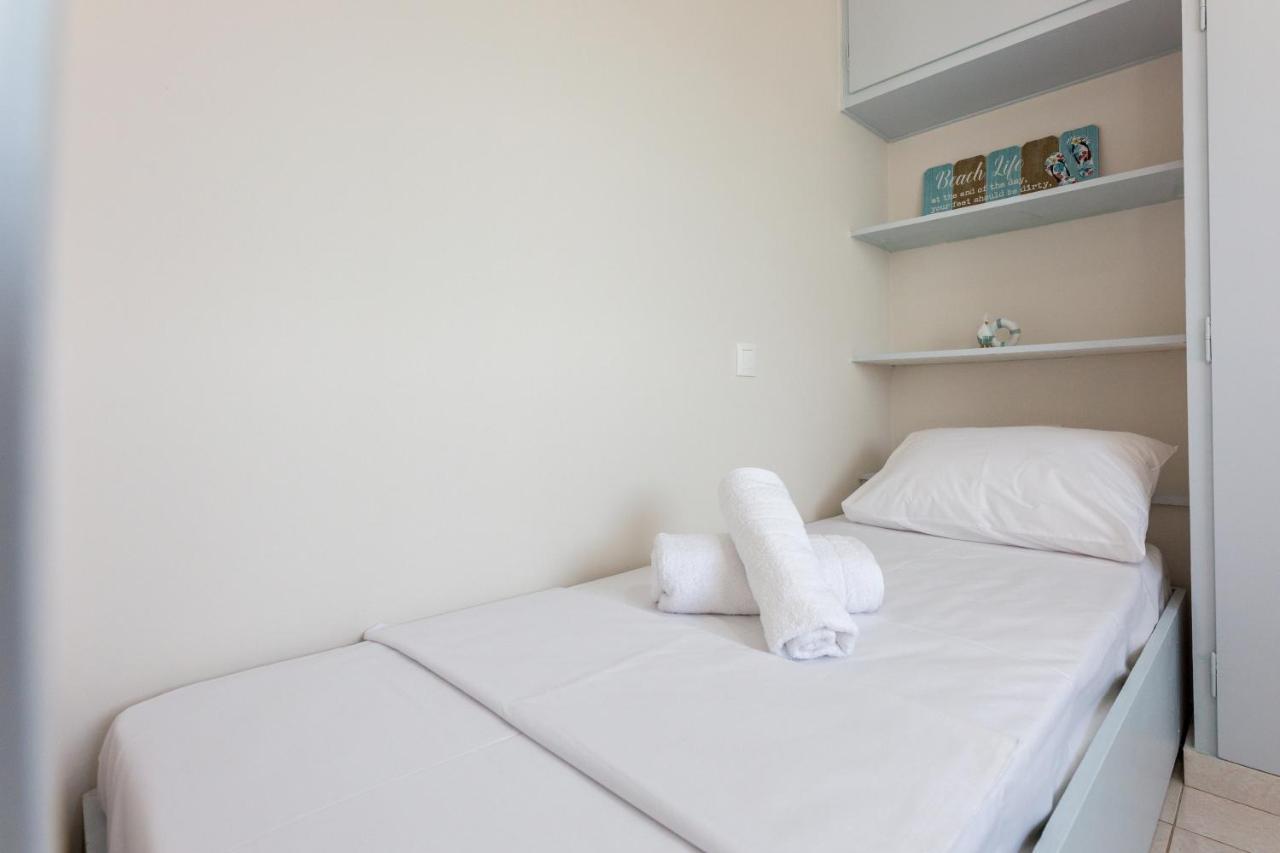 Appartamento Cozy&Quiet Nest Loutráki Esterno foto
